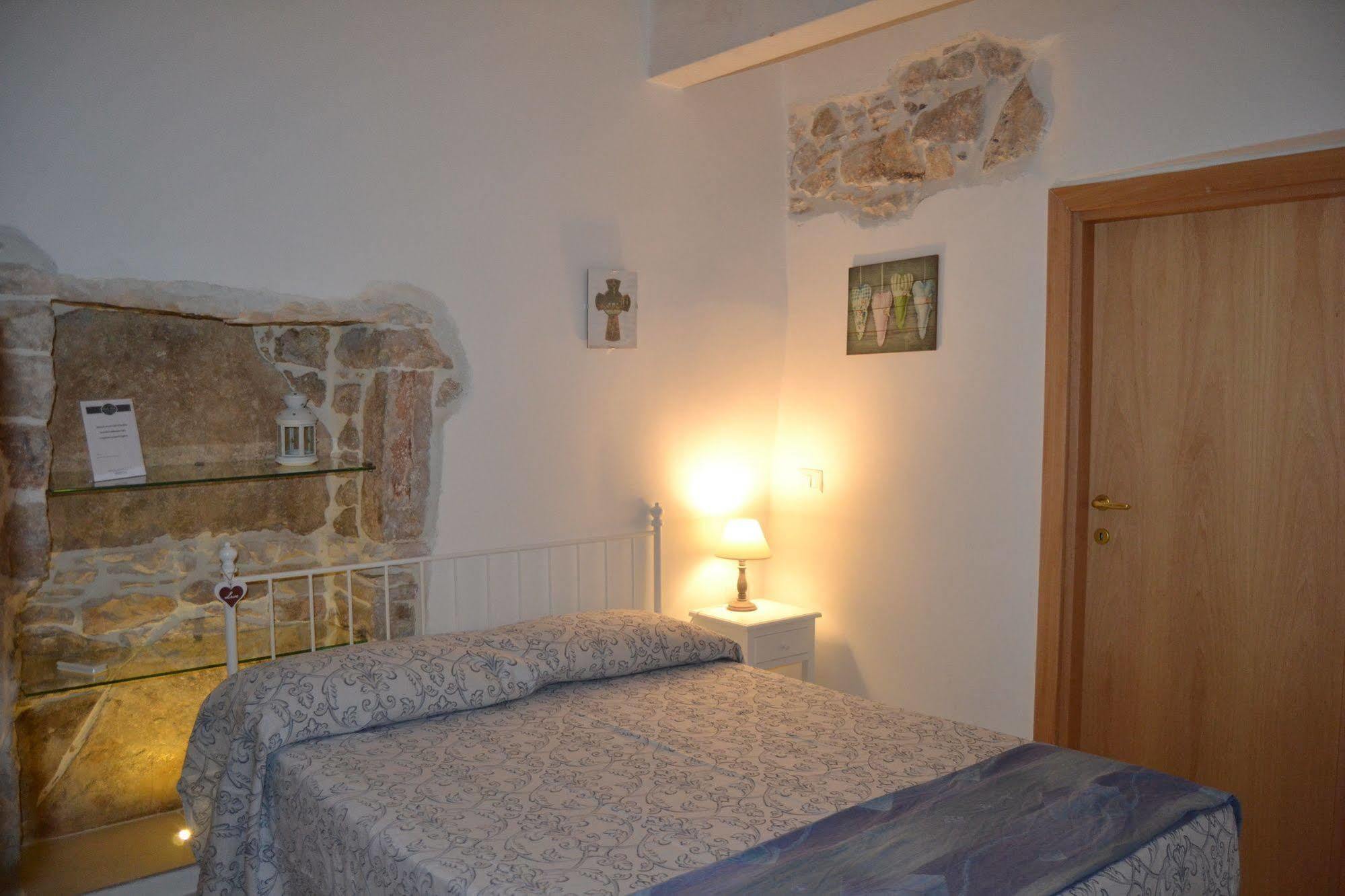 B&B Santa Rita Corato Bagian luar foto